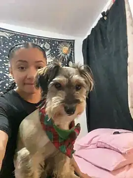 Snapshot of Alicia_ALICIA chatting on December 10, 4:27 pm Alicia ALICIA online show from December 10, 4:27 pm