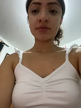 Snapshot of Alicia_ALICIA chatting on December 15, 3:34 am Alicia ALICIA online show from December 15, 3:34 am