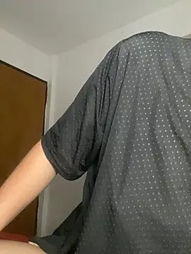 Snapshot of Alicia_ALICIA chatting on December 20, 12:19 am Alicia ALICIA online show from December 20, 12:19 am