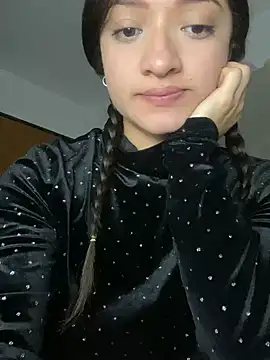 Snapshot of Alicia_ALICIA chatting on December 27, 11:21 pm Alicia ALICIA online show from December 27, 11:21 pm