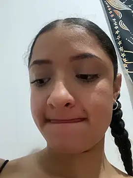 Snapshot of Alicia_ALICIA chatting on January 10, 8:37 pm Alicia ALICIA online show from January 10, 8:37 pm