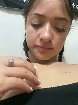 Snapshot of Alicia_ALICIA chatting on January 11, 5:31 am Alicia ALICIA online show from January 11, 5:31 am