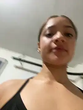 Snapshot of Alicia_ALICIA chatting on March 3, 8:32 pm Alicia ALICIA online show from March 3, 8:32 pm