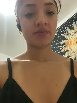 Snapshot of Alicia_ALICIA chatting on March 11, 10:53 pm Alicia ALICIA online show from March 11, 10:53 pm