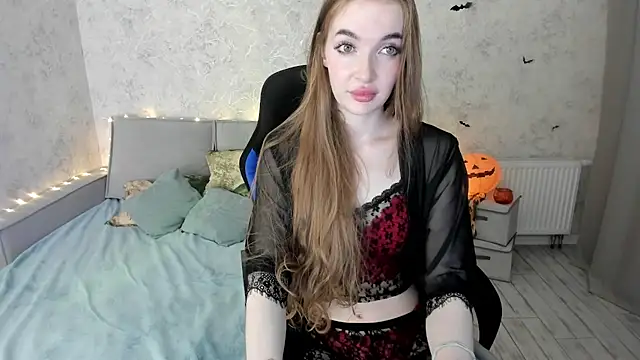 Snapshot of LissaCain chatting on October 16, 6:09 pm LissaCain online show from October 16, 6:09 pm