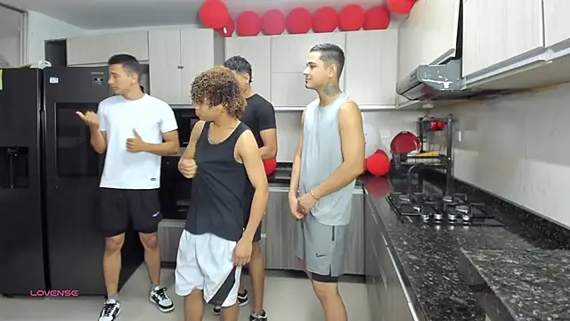 badguyss bisex online show from September 23, 11:24 am