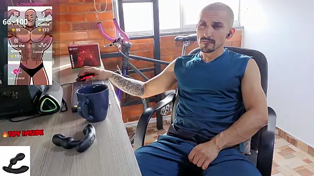 Marck Muscle online show from May 28, 9:12 pm