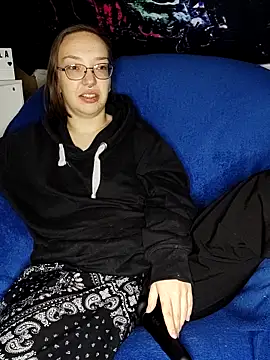 Snapshot of Isabella_Geney chatting on November 23, 7:13 pm Isabella Geney online show from November 23, 7:13 pm