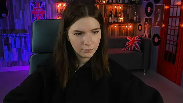 Snapshot of AliceRisinka chatting on January 30, 8:11 am AliceRisinka online show from January 30, 8:11 am