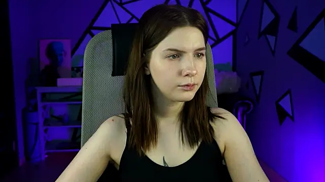 Snapshot of AliceRisinka chatting on January 31, 8:11 am AliceRisinka online show from January 31, 8:11 am