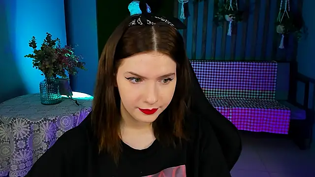 Snapshot of AliceRisinka chatting on February 1, 11:21 am AliceRisinka online show from February 1, 11:21 am
