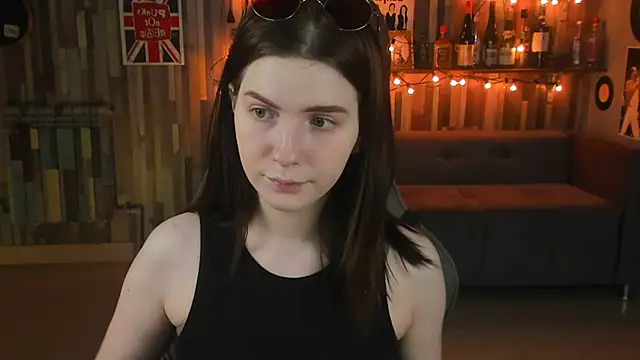 Snapshot of AliceRisinka chatting on February 20, 11:09 am AliceRisinka online show from February 20, 11:09 am