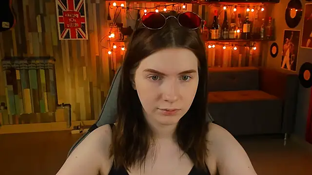 Snapshot of AliceRisinka chatting on February 21, 11:11 am AliceRisinka online show from February 21, 11:11 am