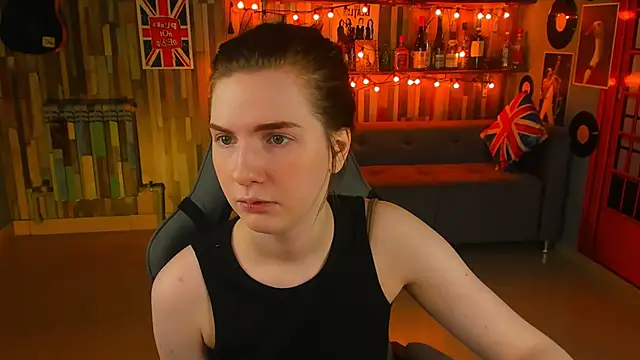 Snapshot of AliceRisinka chatting on February 22, 5:02 am AliceRisinka online show from February 22, 5:02 am