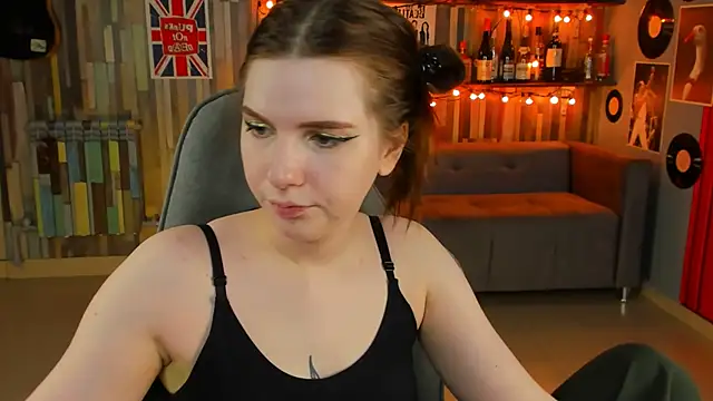Snapshot of AliceRisinka chatting on March 12, 11:09 am AliceRisinka online show from March 12, 11:09 am