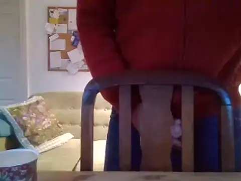 Snapshot of jakjak106 chatting on February 10, 8:42 am jakjak106 online show from February 10, 8:42 am