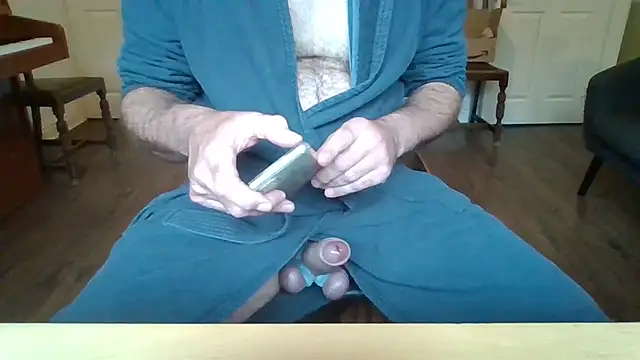 Snapshot of jakjak106 chatting on November 3, 8:37 am jakjak106 online show from November 3, 8:37 am