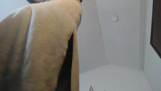 Ingridbergman online show from February 3, 4:20 pm