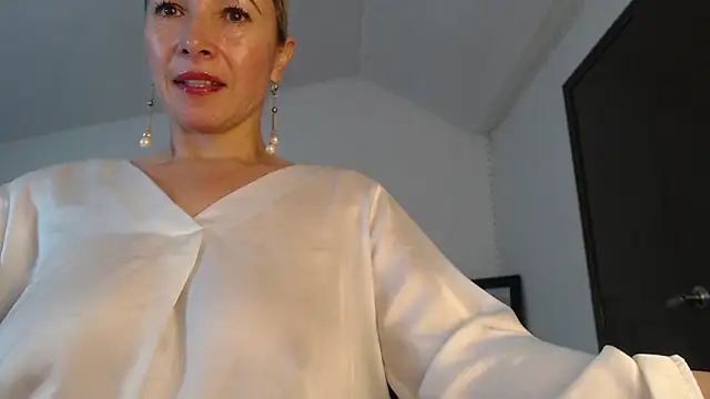 Ingridbergman online show from February 13, 2:52 pm