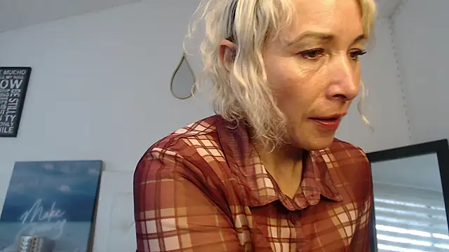 Ingridbergman online show from February 21, 3:10 pm