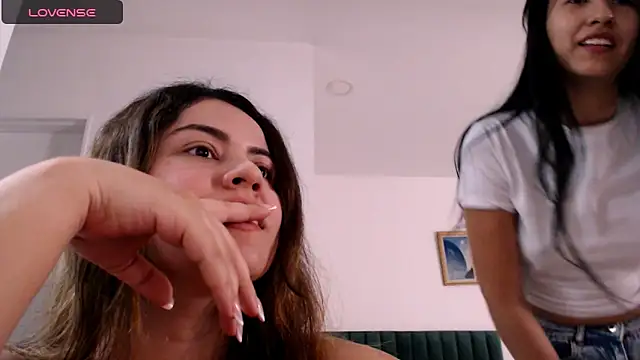 AlexaMysticz online show from February 4, 6:06 pm