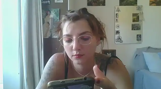 SweetyBabyDemon online show from March 21, 6:40 pm