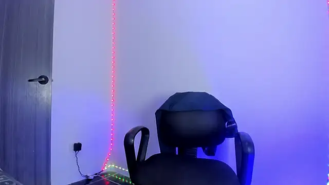 Snapshot of Master_Rimay chatting on October 11, 12:10 am Master Rimay online show from October 11, 12:10 am