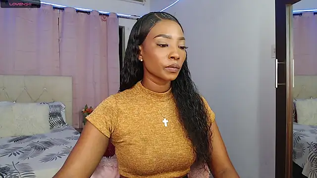 Snapshot of samantha-rose2 chatting on January 11, 4:48 am samantha-rose2 online show from January 11, 4:48 am