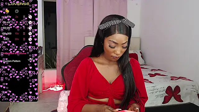 Snapshot of samantha-rose2 chatting on February 9, 3:32 am samantha-rose2 online show from February 9, 3:32 am