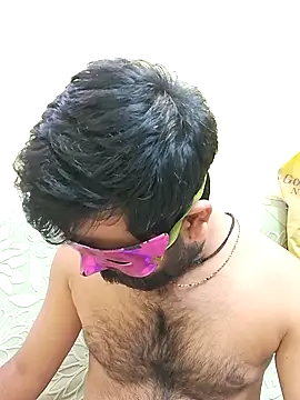 GlassBarge9 online show from March 6, 7:10 pm