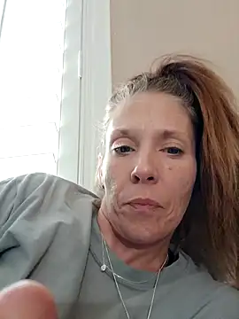 gorgeous11 online show from February 10, 3:21 pm