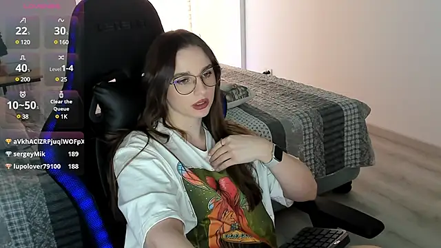 Snapshot of MCfly_11 chatting on February 9, 7:38 am MCfly 11 online show from February 9, 7:38 am