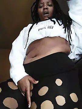 Snapshot of ThaBundaa chatting on March 16, 8:54 am ThaBundaa online show from March 16, 8:54 am