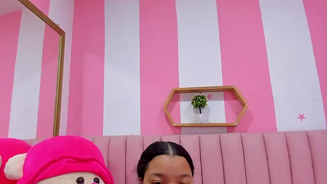 ISABELLA 020 online show from October 23, 12:48 pm