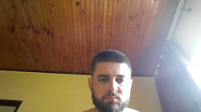 Snapshot of Dat1994 chatting on December 14, 5:25 pm Dat1994 online show from December 14, 5:25 pm