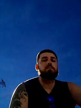 Snapshot of Dat1994 chatting on December 19, 10:42 pm Dat1994 online show from December 19, 10:42 pm