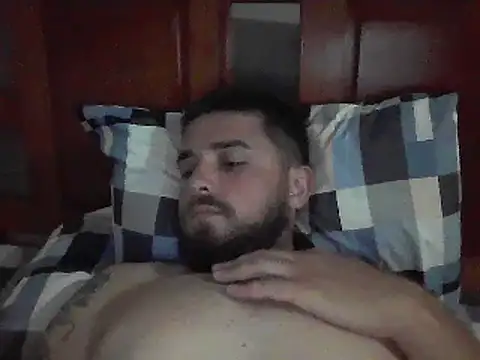 Snapshot of Dat1994 chatting on December 25, 5:16 am Dat1994 online show from December 25, 5:16 am