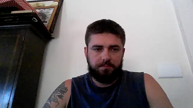 Snapshot of Dat1994 chatting on January 24, 2:30 pm Dat1994 online show from January 24, 2:30 pm