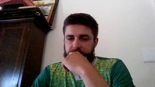 Snapshot of Dat1994 chatting on February 5, 12:06 pm Dat1994 online show from February 5, 12:06 pm