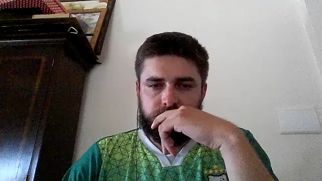 Snapshot of Dat1994 chatting on February 5, 4:25 pm Dat1994 online show from February 5, 4:25 pm