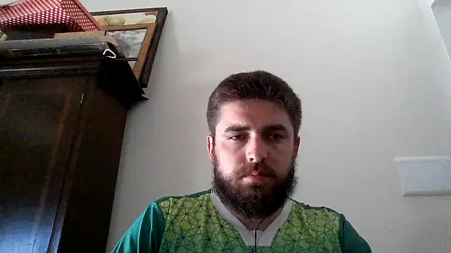 Snapshot of Dat1994 chatting on February 5, 8:46 pm Dat1994 online show from February 5, 8:46 pm