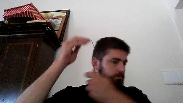 Snapshot of Dat1994 chatting on February 7, 12:39 pm Dat1994 online show from February 7, 12:39 pm