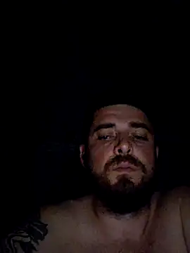 Snapshot of Dat1994 chatting on December 13, 11:54 pm Dat1994 online show from December 13, 11:54 pm