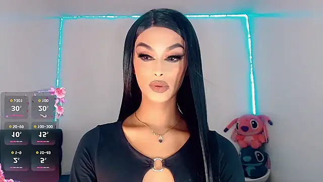 Snapshot of _Riannagarcia_ chatting on October 12, 3:16 am  Riannagarcia  online show from October 12, 3:16 am