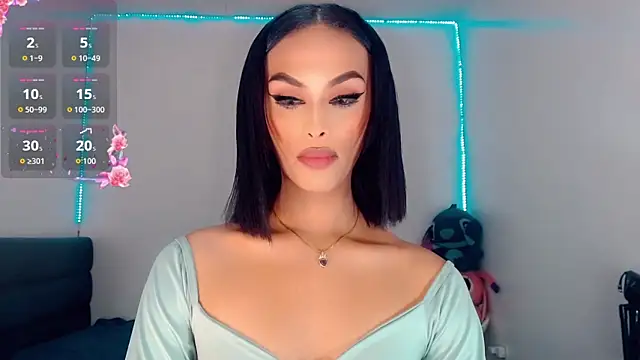 Snapshot of _Riannagarcia_ chatting on October 17, 4:26 am  Riannagarcia  online show from October 17, 4:26 am