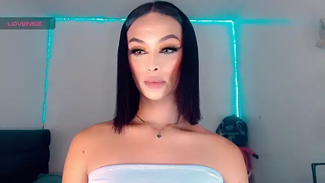 Snapshot of _Riannagarcia_ chatting on November 6, 5:19 am Riannagarcia online show from November 6, 5:19 am