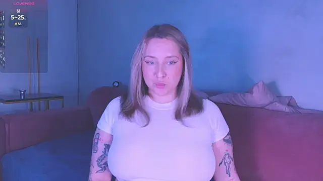 Snapshot of Oh_mylissa chatting on November 21, 8:07 pm Oh mylissa online show from November 21, 8:07 pm