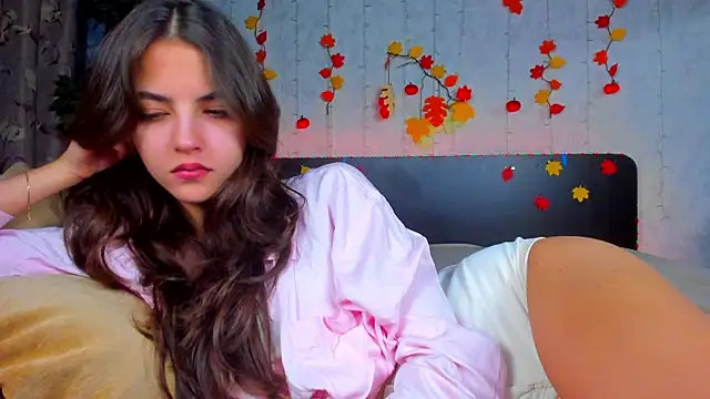 Snapshot of Milana_Crystal_ chatting on October 26, 8:09 am Milana Crystal online show from October 26, 8:09 am