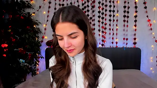 Milana Crystal  online show from February 11, 8:08 am