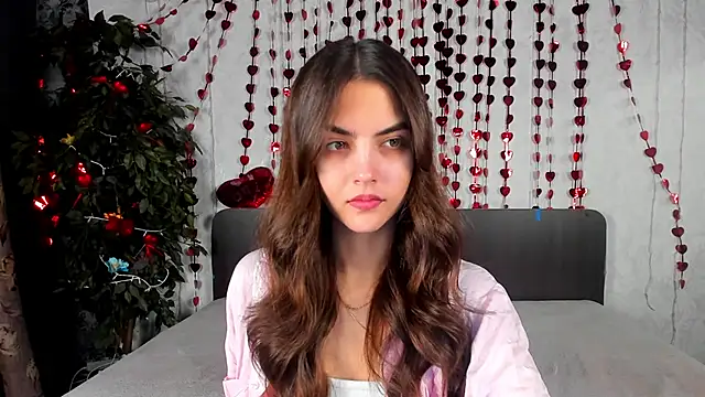 Milana Crystal  online show from February 13, 8:10 am